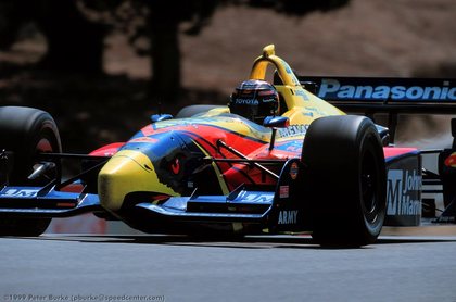 Robby Gordon fährt alles was vier Räder hat und bei drei nicht auf den Bäumen ist, so auch einige Jahre Champ Car  — Laguna Seca, 1999.