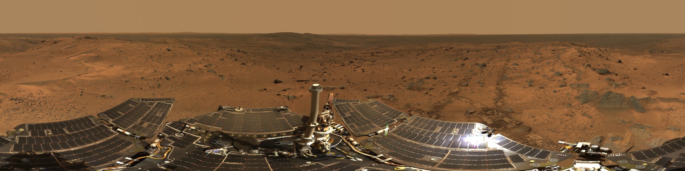 &laquo;Husband Hill Summit&raquo;-Panorama des Mars Rovers &laquo;Spirit&raquo;