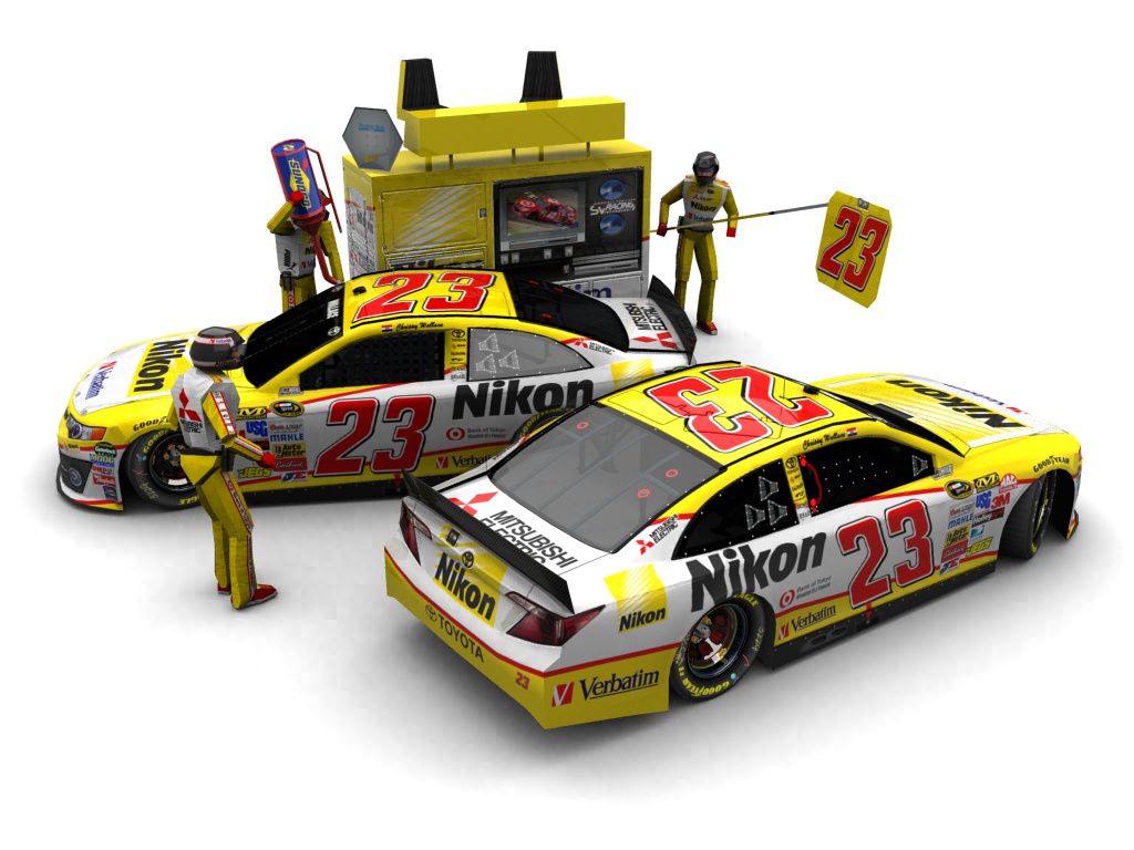 2013 Bill Davis Racing, #123, Chrissy Wallace, Toyota Camry XV50, Goodyear Eagle, Nikon (Seitlicher Blick auf zwei Fahrzeuge & Pitcrew)