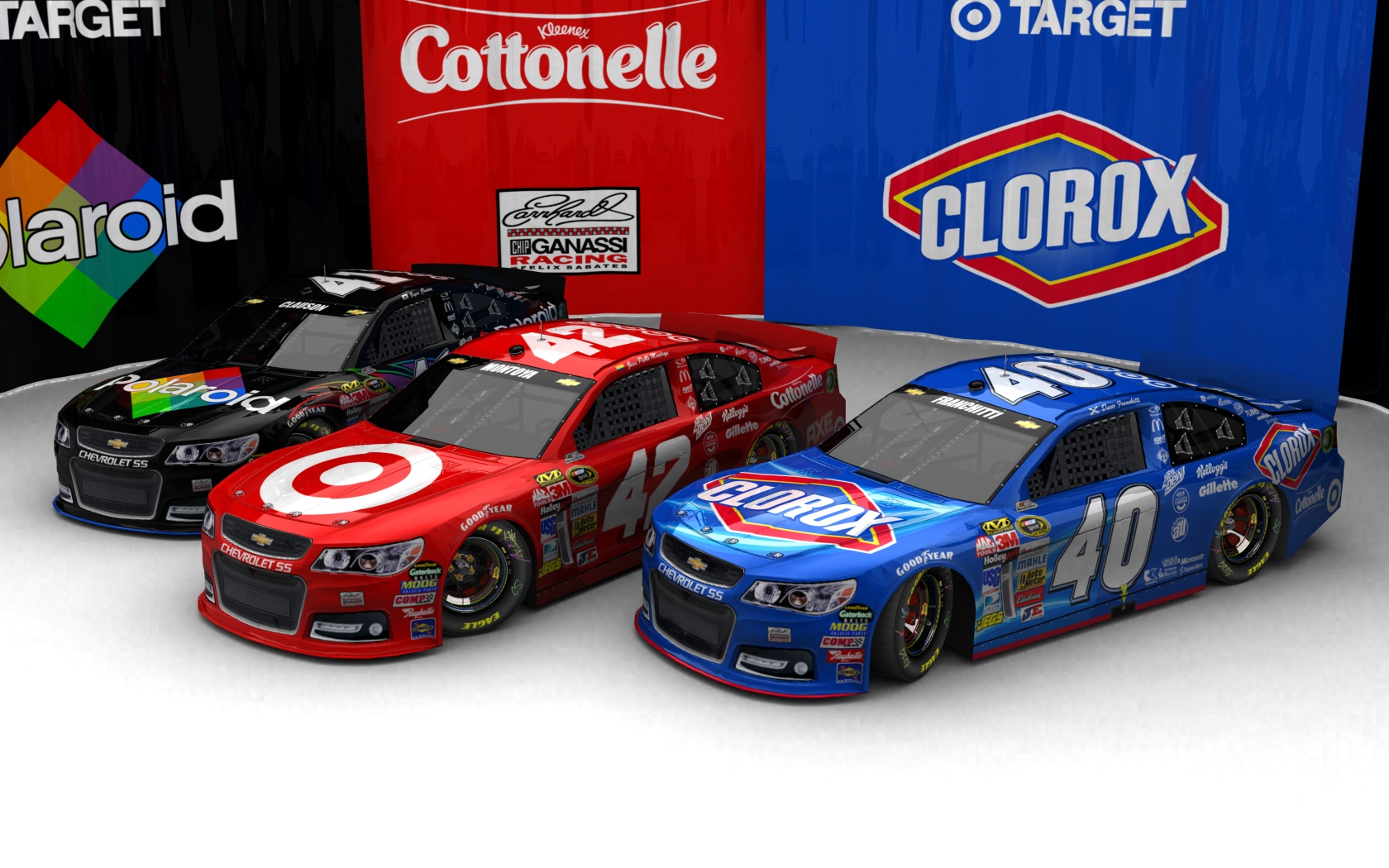 2013 Earnhardt Ganassi Racing, Drei Fahrzeuge (Blick seitlich versetzt und erhöht von vorn)