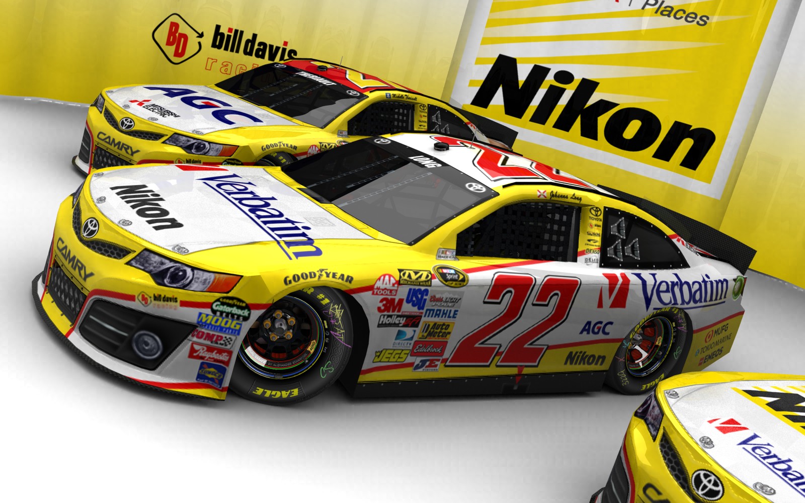 2025 Bill Davis Racing, #122, Johanna Long, Toyota Camry XV50, Goodyear Eagle, Verbatim (Blick von vorn, links, erhöht)